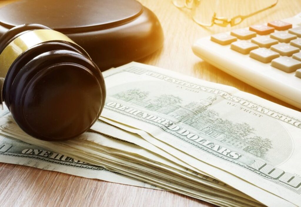 How Much Tax Is Paid on Lawsuit Settlements?